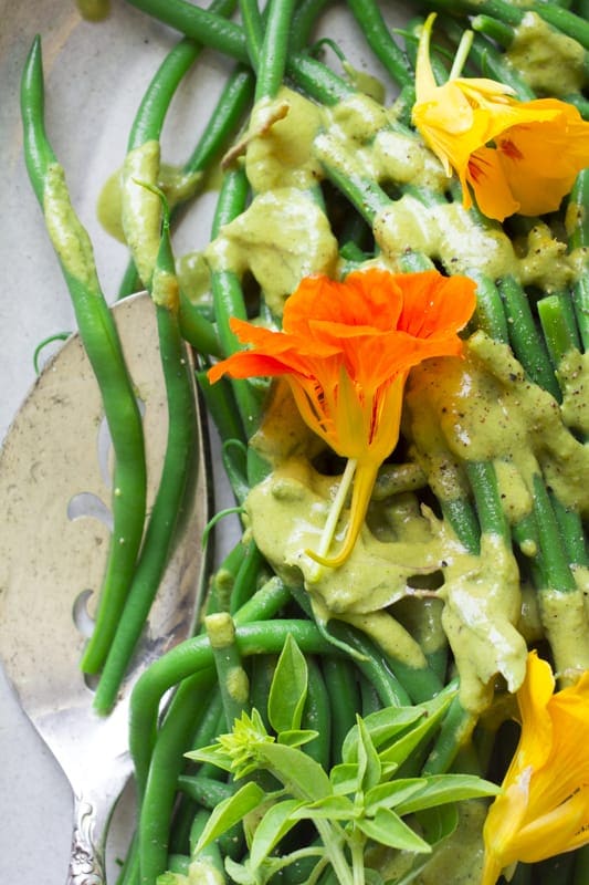 green beans with basil vinaigrette