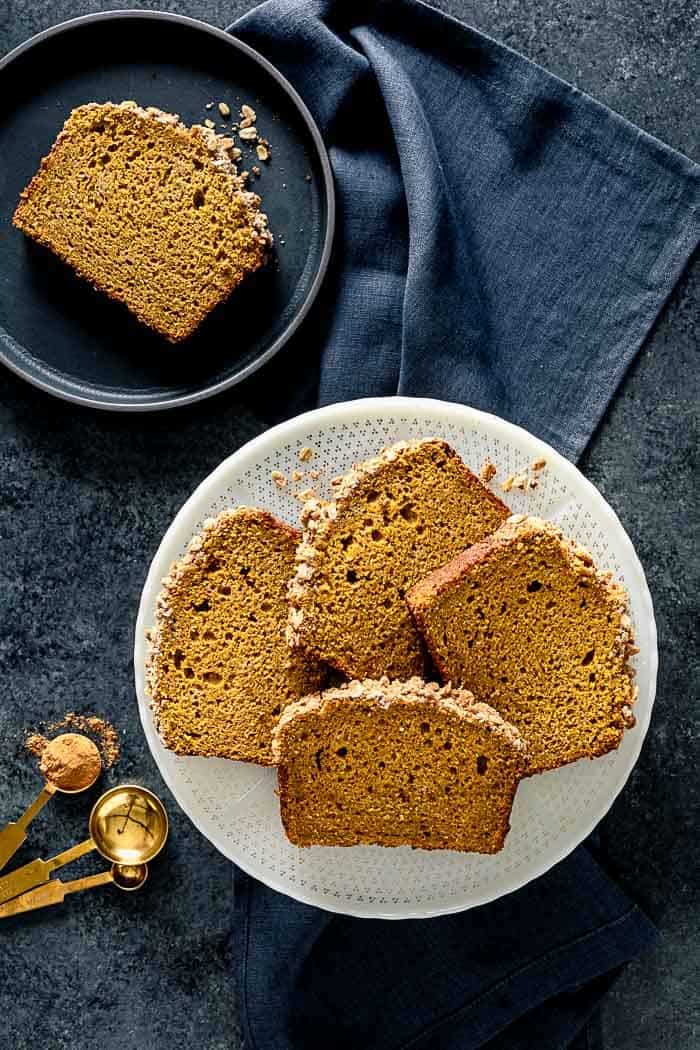 slices of pumpkin streusel bread from overhead