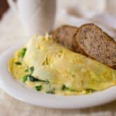 Healthy Cheese and greens omelet. 25 grams of protein | Healthy Seasonal Recipes