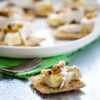 brie honey walnut bites