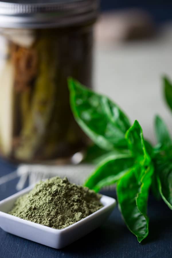 Black Bean Burgers with Green Tea Basil Aioli
