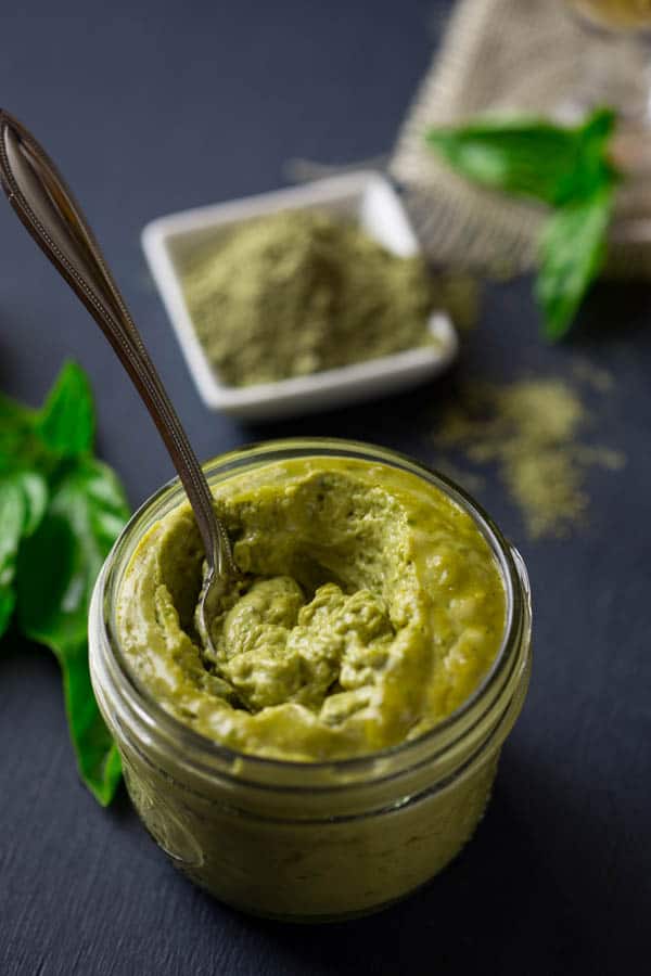 Black Bean Burgers with Green Tea Basil Aioli