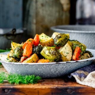 roasted carrots, potatoes and brussels sprouts with herbs