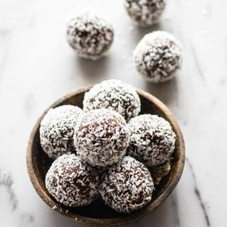 These no Bake Coconut Apricot Fig Bites on Healthy Seasonal Recipes are vegan and paleo friendly and make a great after school snack.