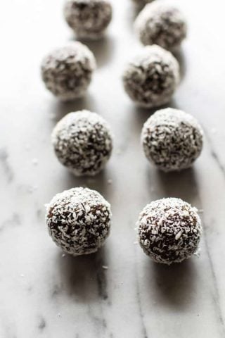 These no Bake Coconut Apricot Fig Bites on Healthy Seasonal Recipes are vegan and paleo friendly and make a great after school snack.