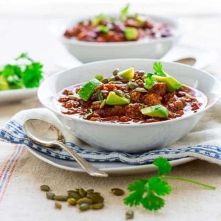 Smoky and Sweet Turkey Chili | Fall | Smoked Paprika | Maple Syrup | Beans | Tomatoes | Cookbook Giveaway | Healthy Seasonal Recipes