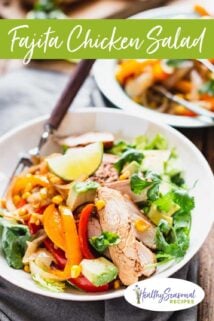 Chicken Fajita Salad with text overlay
