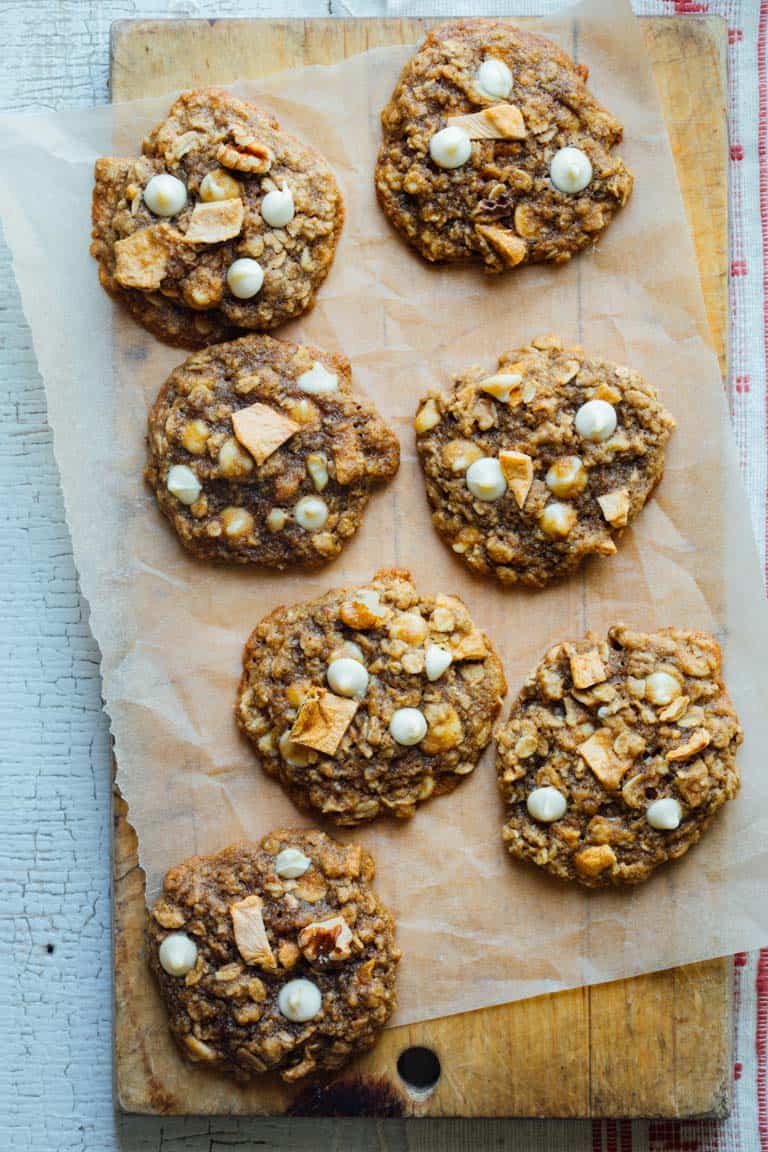Chewy Oatmeal cookies, with white chocolate chips, walnuts and chunks of dried apple rings added in for a fall twist! | Healthy Seasonal Recipes | Katie Webster