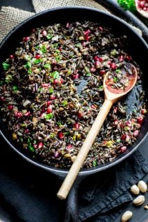 Wild Rice Pilaf with pistachios and pomegranates #christmasrecipe #vegan #glutenfree #sidedish #wildrice
