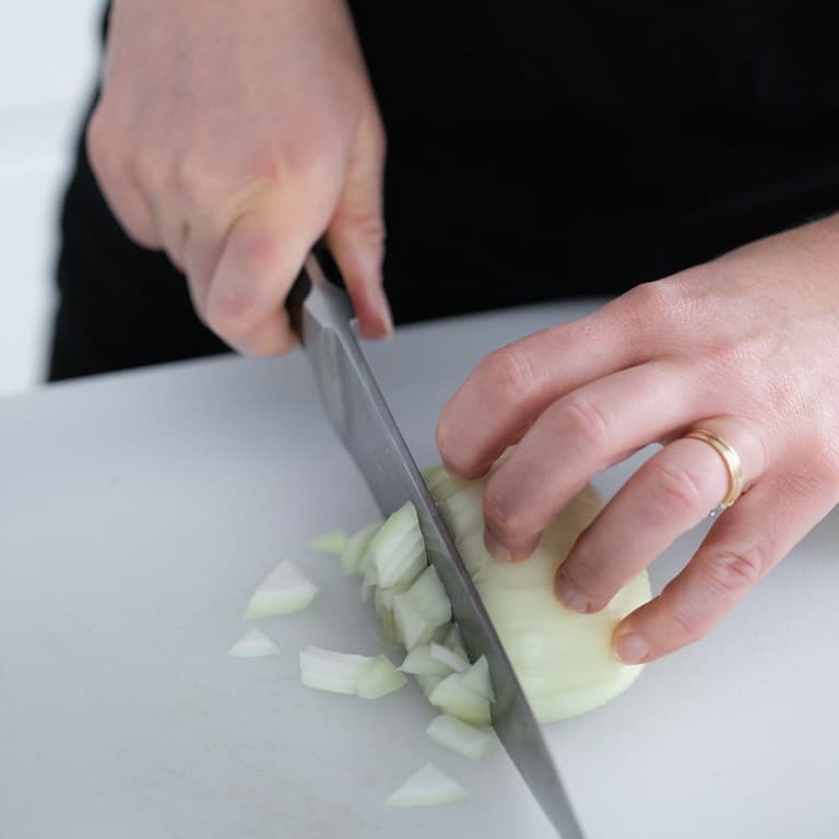 dicing Onion