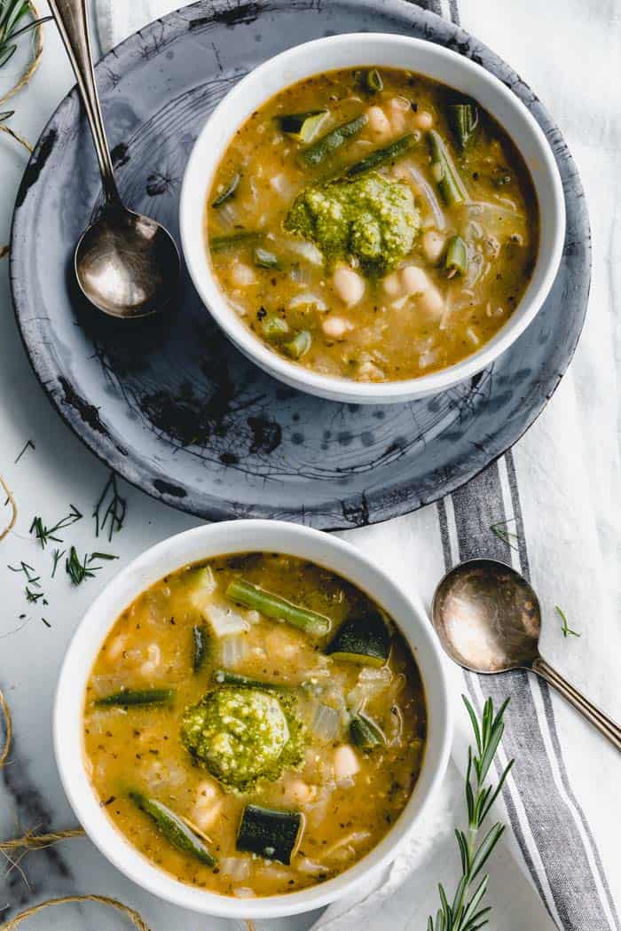 Soupe au pistou overhead in two bowls