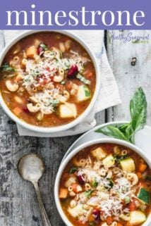 Minestrone soup in two bowls