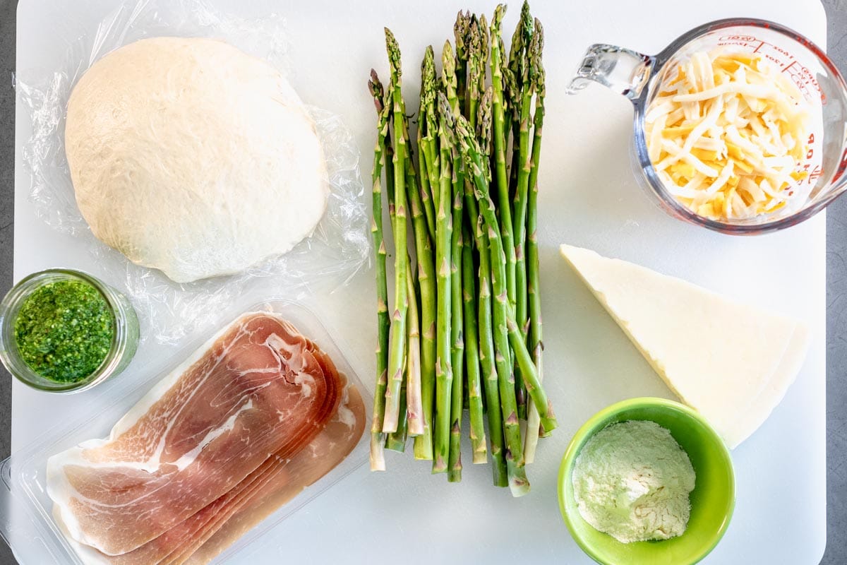 ingredients for asparagus pizza