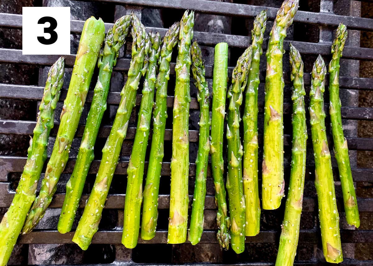 the asparagus on the barbecue grill
