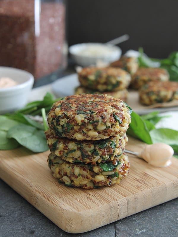 Image for Spinach and Cheddar Quinoa Cakes with Creamy Buffalo Dip