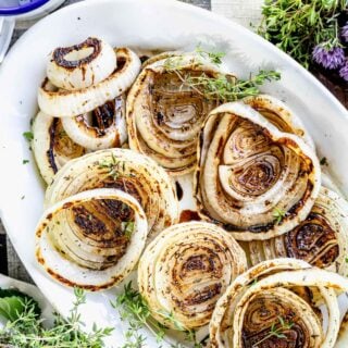 Grilled onions with balsamic and thyme