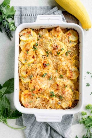 summer squash casserole with bread crumbs