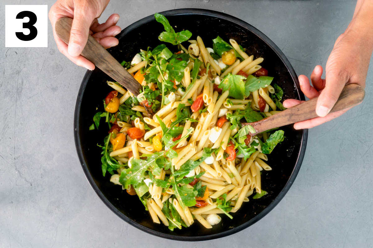 combine the pasta and all of the other ingredients in a large bowl
