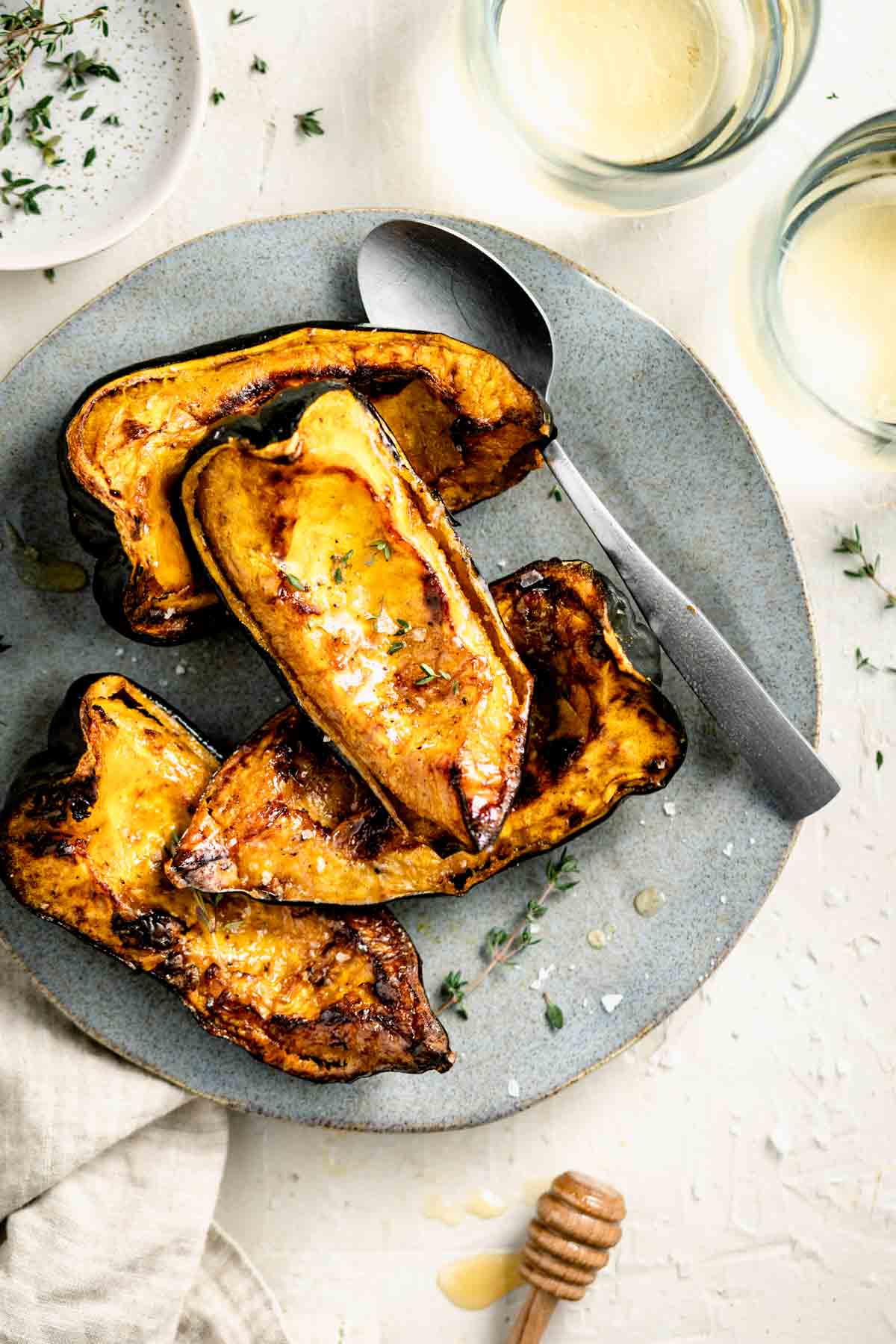 air fryer acorn squash on a plate