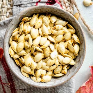 crispy baked pumpkin seeds