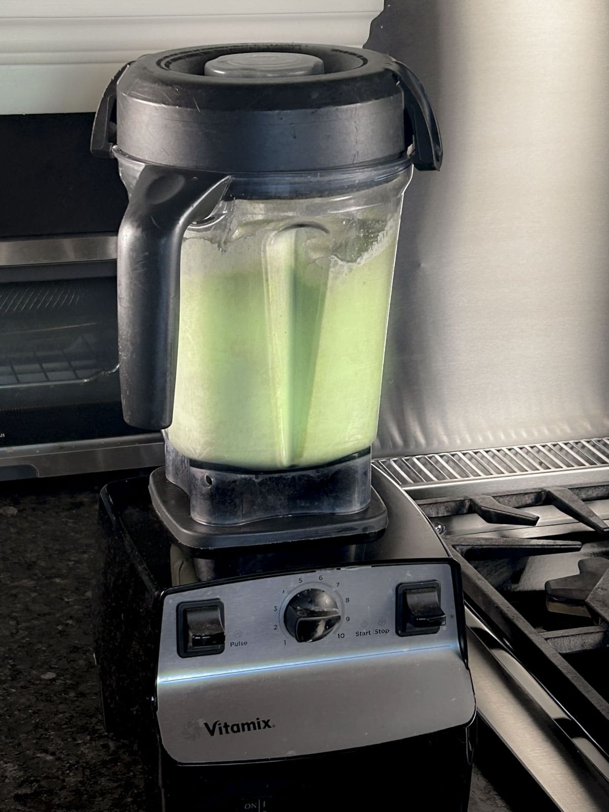 the green smoothie in the blender